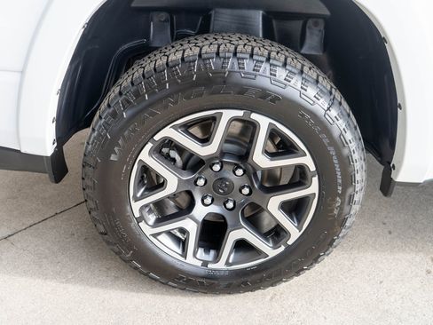 Used 2025 RAM 1500 Laramie w/ Sport Appearance Package image 34