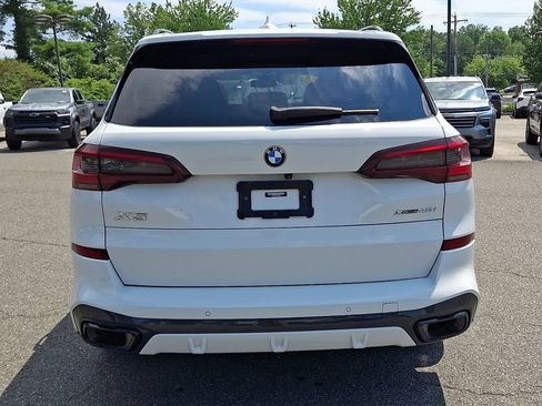 Used 2023 BMW X5 xDrive40i w/ M Sport Package AWD/4WD image 5