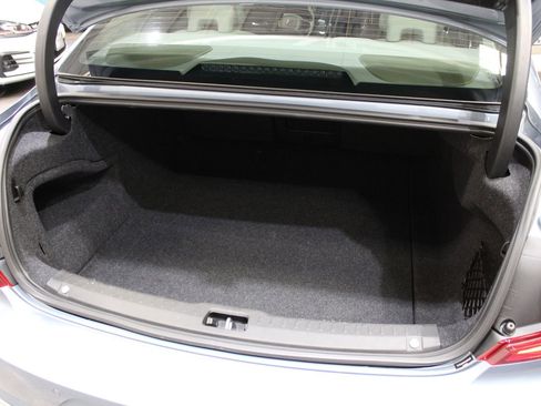 Used 2017 Volvo S90 T6 Momentum w/ Vision Package image 42