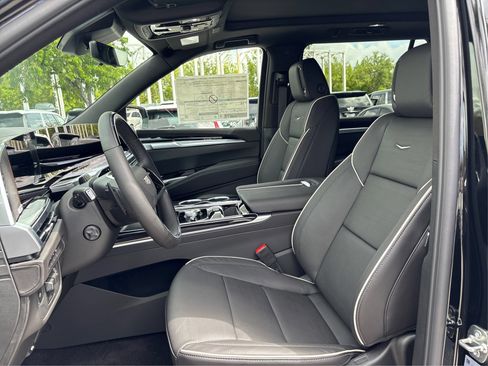 New 2026 Cadillac Escalade ESV Sport AWD/4WD image 9