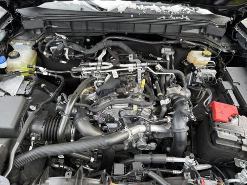 Used 2025 Ford Bronco 4-Door image 10