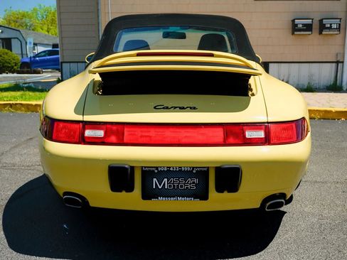 Used 1997 Porsche 911 Carrera RWD image 15