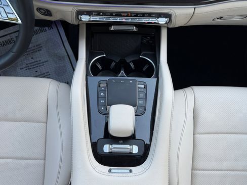 Used 2024 Mercedes-Benz GLS 450 4MATIC image 15
