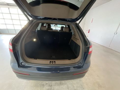 Used 2017 Lincoln MKX Reserve AWD/4WD image 24
