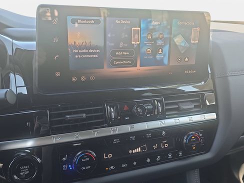 New 2026 Nissan Pathfinder Platinum FWD image 20