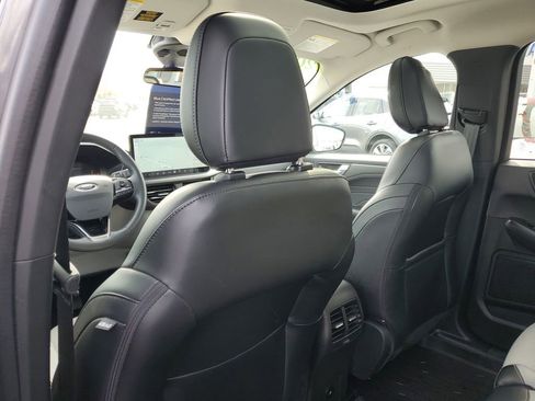 Certified 2024 Ford Escape SE w/ Class II Trailer Tow Package image 32