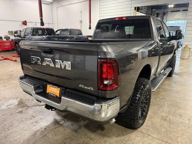 Used 2025 RAM 2500 Big Horn AWD/4WD image 22