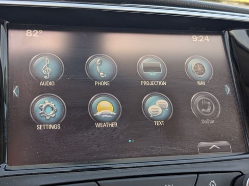 Certified 2020 Buick Envision Essence w/ LPO, Cargo Package AWD/4WD image 20