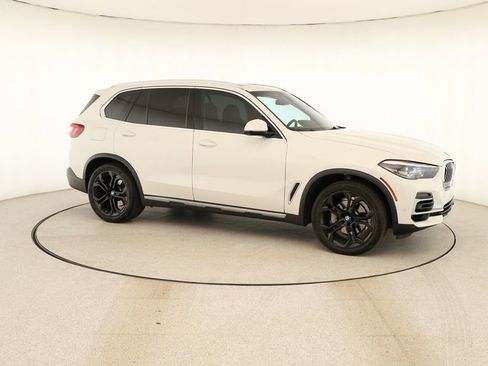 Used 2022 BMW X5 sDrive40i w/ Premium Package RWD image 9