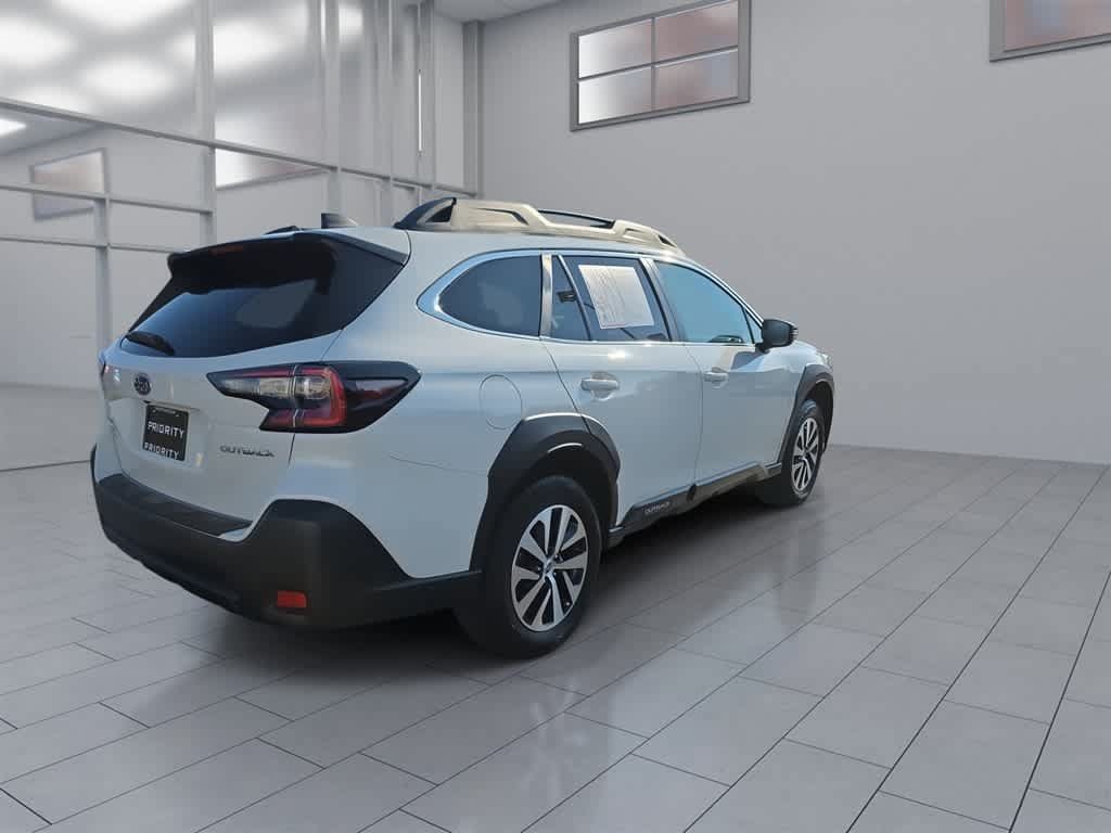 Used 2024 Subaru Outback Premium AWD/4WD image 8