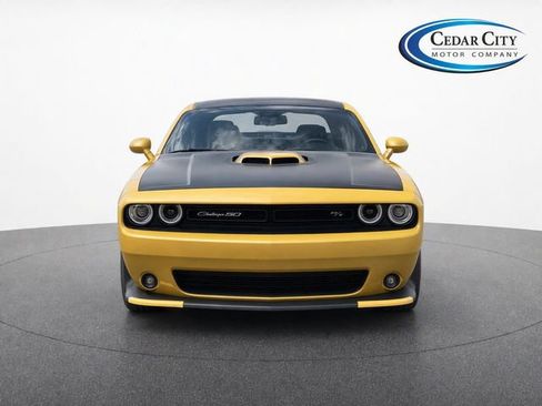 Used 2020 Dodge Challenger R/T RWD image 5