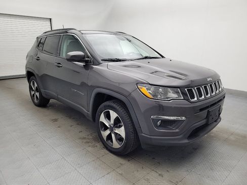 Used 2018 Jeep Compass Latitude w/ Popular Equipment Group image 11