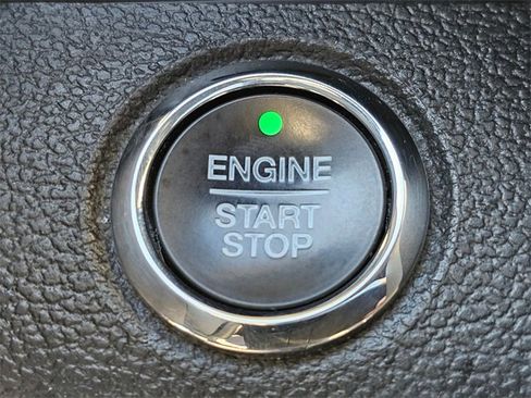 Used 2020 Ford F150 Lariat w/ Equipment Group 502A Luxury image 22