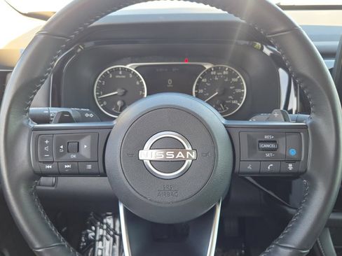Used 2025 Nissan Pathfinder SV AWD/4WD image 37