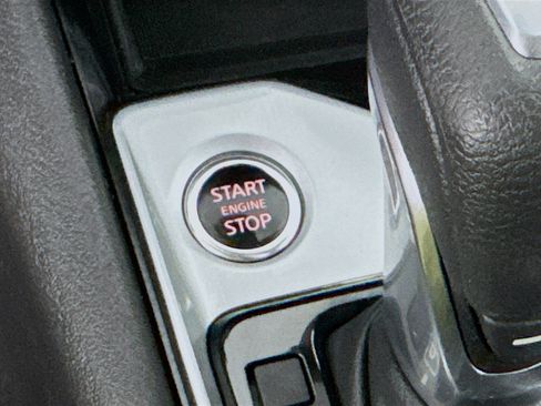 Used 2024 Nissan Altima 2.5 SV image 20