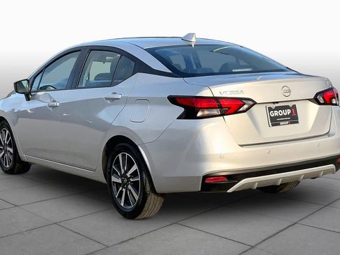 Used 2025 Nissan Versa SV FWD image 11