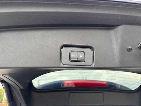 Used 2026 Nissan Rogue SV AWD/4WD image 23