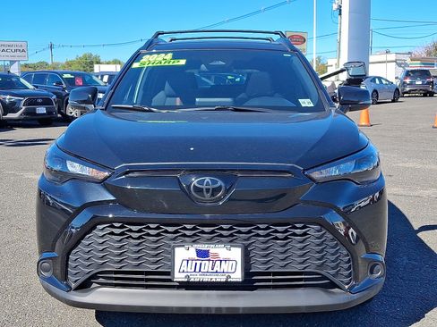 Used 2024 Toyota Corolla Cross AWD Hybrid image 2