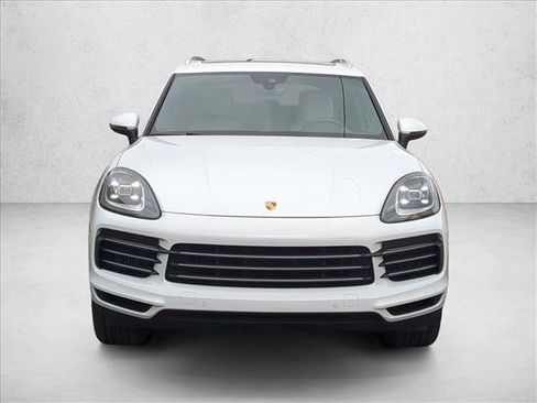 Used 2019 Porsche Cayenne E-Hybrid image 2