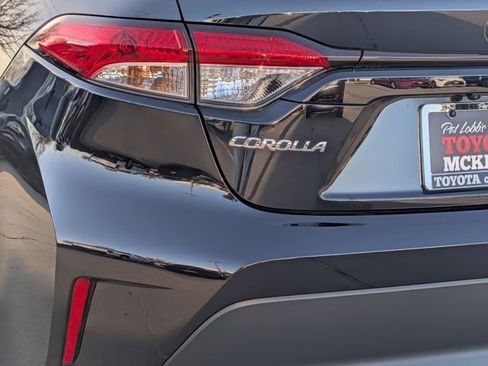 Used 2024 Toyota Corolla LE w/ LE Convenience Package image 8