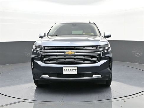 Used 2021 Chevrolet Suburban Premier w/ Premium Package image 30