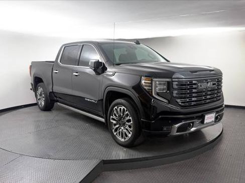 Used 2024 GMC Sierra 1500 Denali Ultimate AWD/4WD image 11