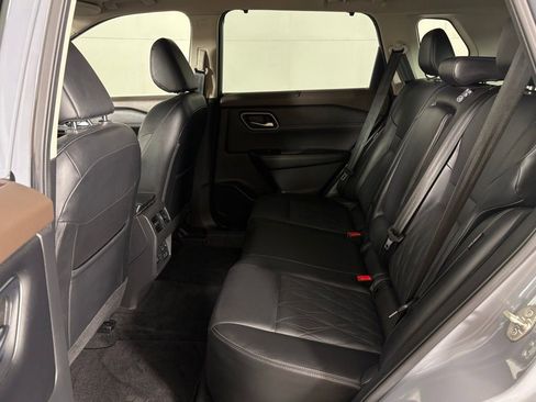 Used 2023 Nissan Rogue Platinum w/ Platinum Premium Package FWD image 36