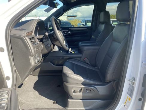 Used 2024 Chevrolet Tahoe Z71 w/ Luxury Package image 10