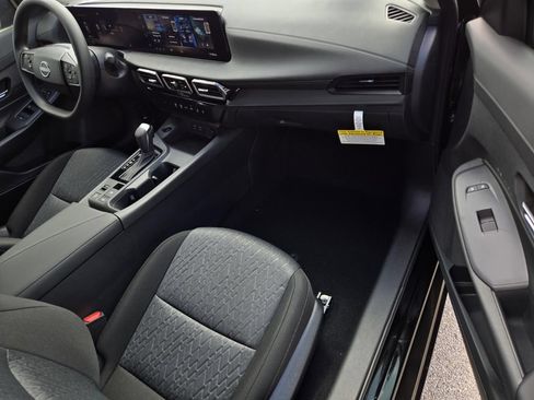 New 2027 Nissan Sentra SV w/ Floor Mat Package FWD image 7