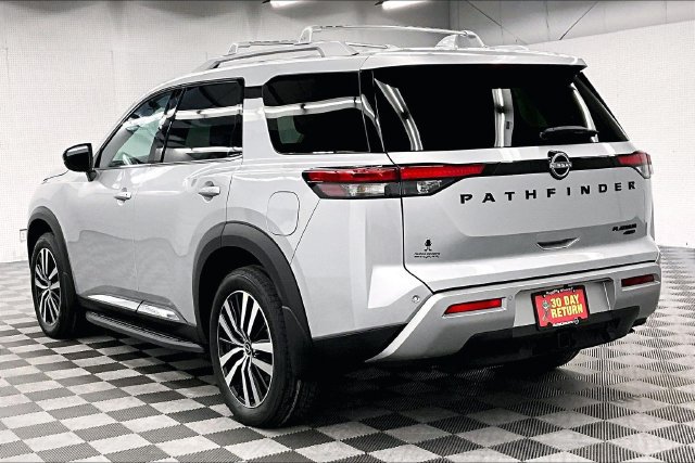 New 2025 Nissan Pathfinder Platinum w/ Lighting Package (N93) AWD/4WD image 4