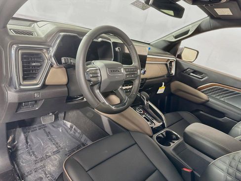 New 2026 GMC Canyon Denali AWD/4WD image 3
