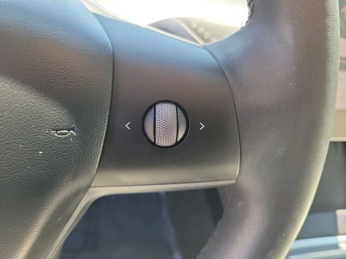 Used 2021 Tesla Model 3 Long Range AWD/4WD image 6