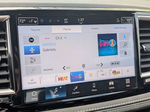 New 2026 Chrysler Pacifica Select FWD image 18