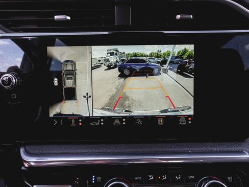 Used 2024 GMC Sierra 1500 Denali w/ Technology Package AWD/4WD image 28