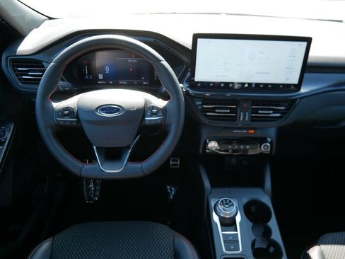 Used 2024 Ford Escape ST-Line w/ Tech Pack #1 AWD/4WD image 15
