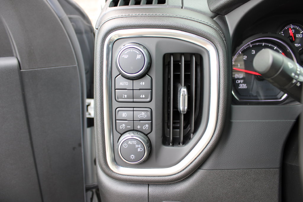 Certified 2019 Chevrolet Silverado 1500 RST AWD/4WD image 15