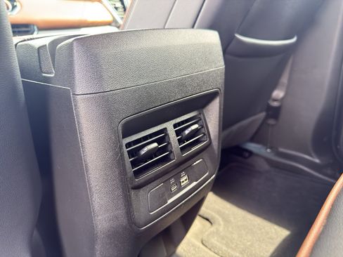 Used 2026 GMC Canyon AT4 AWD/4WD image 27
