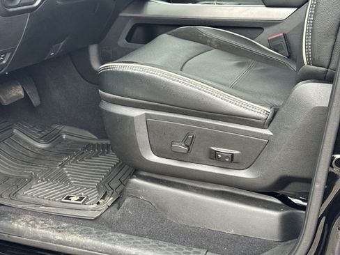 Used 2024 RAM 2500 Laramie w/ Night Edition image 17