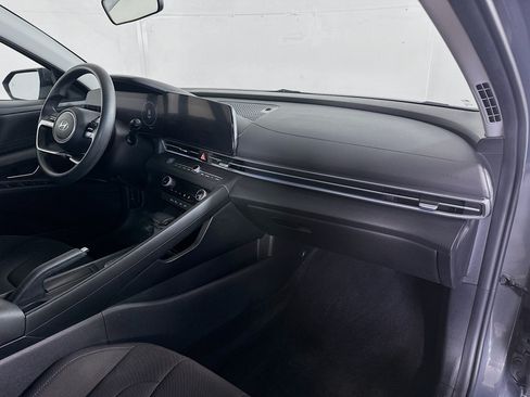 Certified 2024 Hyundai Elantra SEL FWD image 27