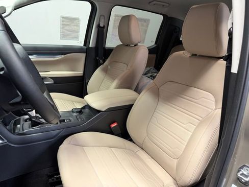 New 2025 Ford Ranger Lariat image 16