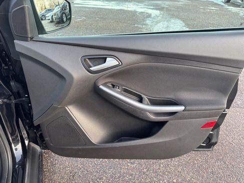 Used 2014 Ford Focus Titanium image 32