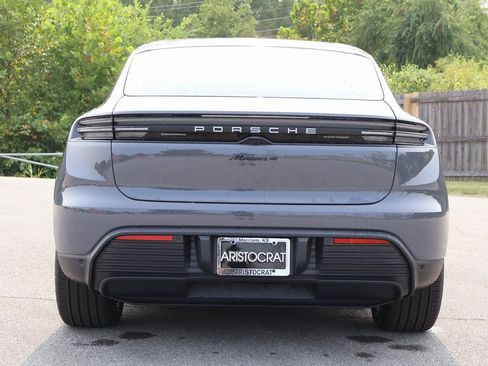 New 2025 Porsche Macan 4 Electric image 7
