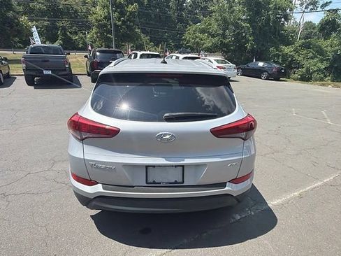 Used 2016 Hyundai Tucson SE w/ Option Group 02 AWD/4WD image 7