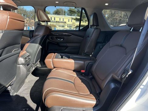 Certified 2025 Honda Pilot Elite image 16