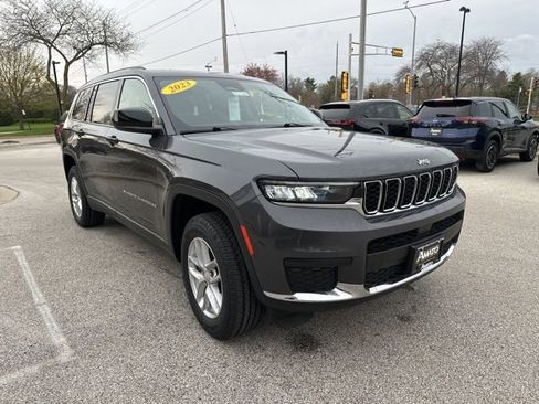 Used 2023 Jeep Grand Cherokee L Laredo AWD/4WD image 4