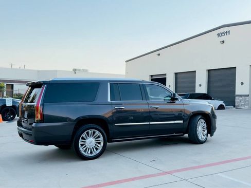 Used 2016 Cadillac Escalade ESV Platinum image 8