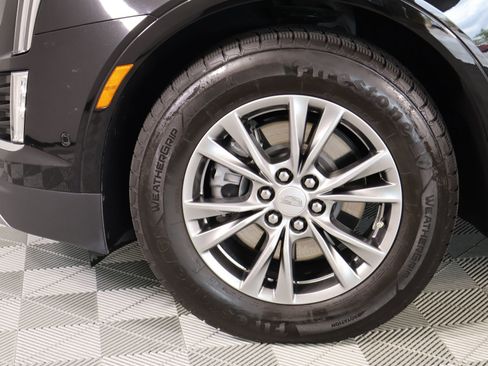 Used 2022 Cadillac XT5 Premium Luxury w/ Technology Package FWD image 18