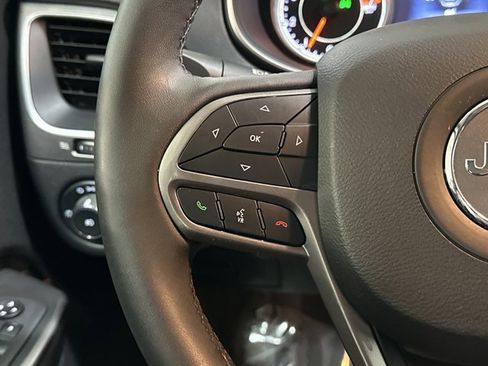 Used 2022 Jeep Cherokee Latitude Lux w/ Mopar Interior Package image 29