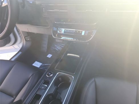 New 2026 Lincoln Corsair Premiere image 26