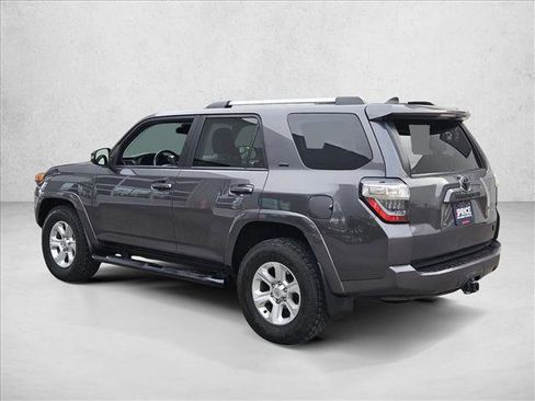 Used 2022 Toyota 4Runner SR5 Premium w/ Moonroof Package RWD image 8